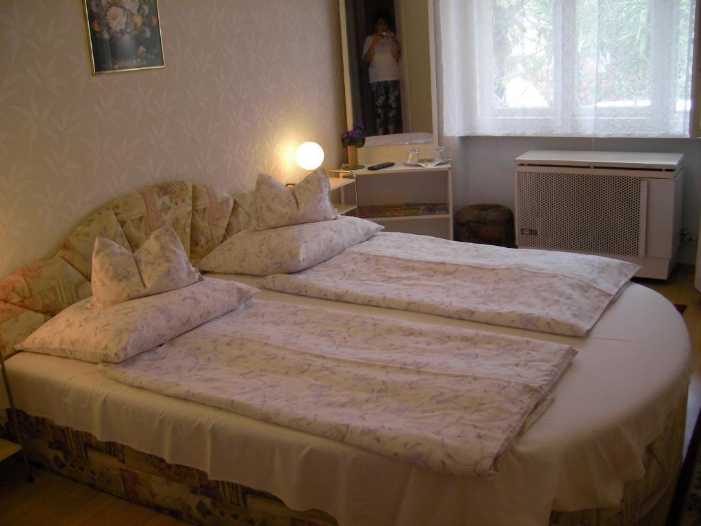 Keszthely Sarokhaz Hotel Kamer foto